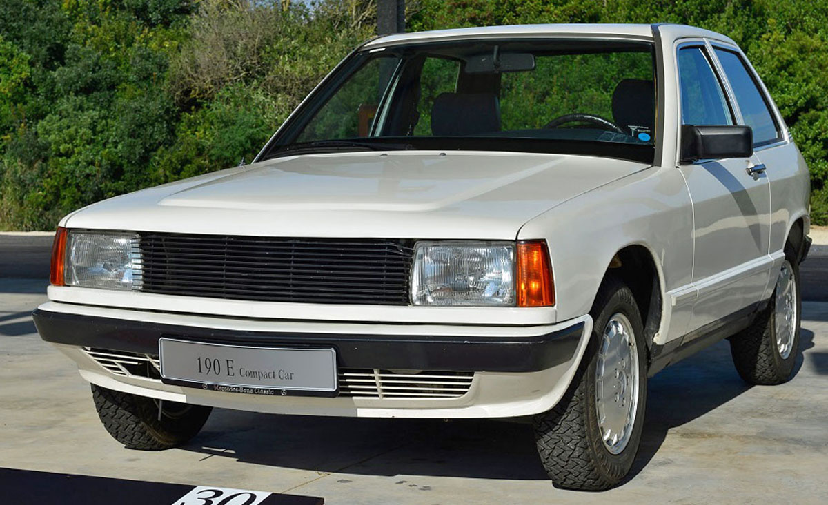 Mercedes-Benz 190 E Compact Car 
