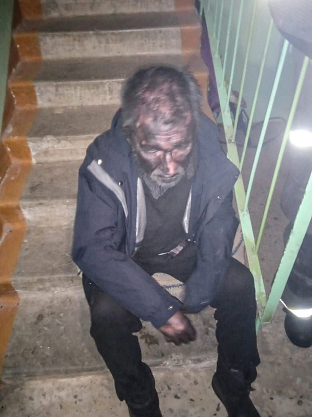    Кировские сотрудники УФСИН спасли мужчину из огня