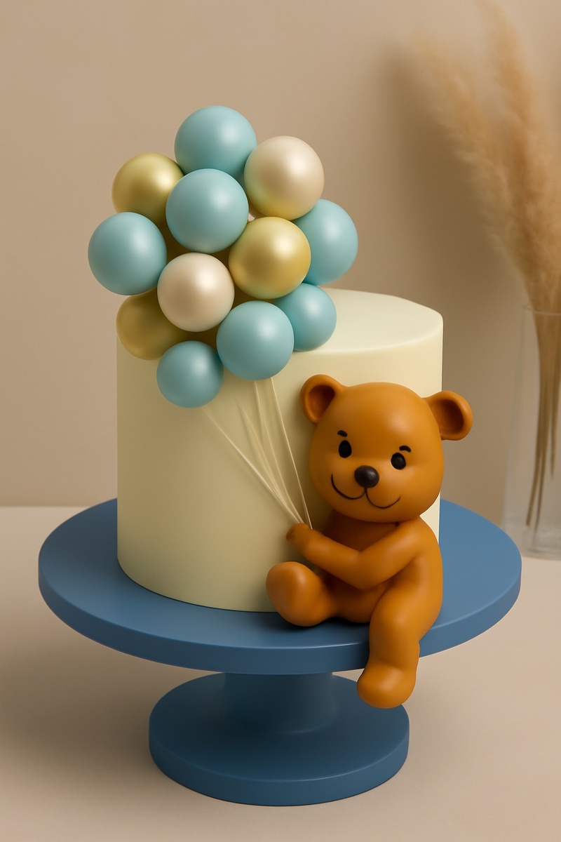 Торт с мишкой на День Рождения мальчика 