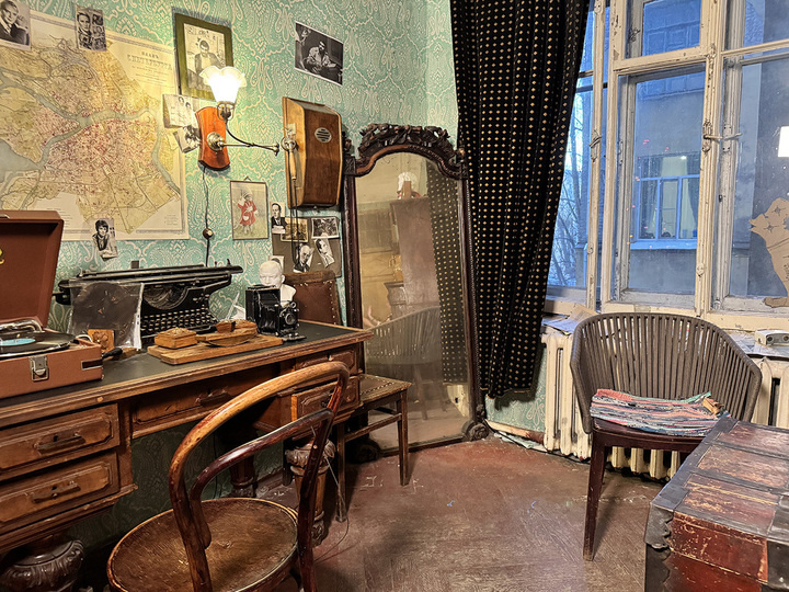     Комната Довлатова. Фото предоставлены Алексеем Фолкардом