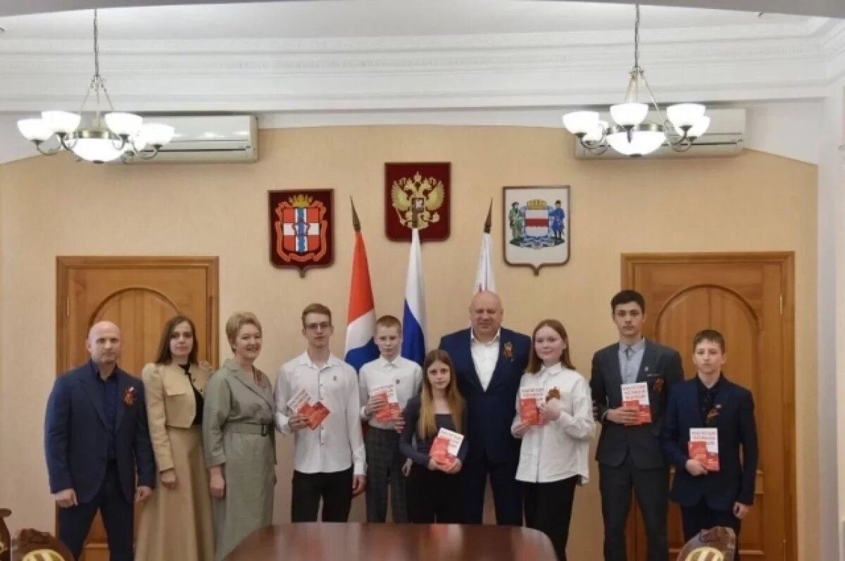    В преддверии Дня Победы омским школьникам выдали паспорта