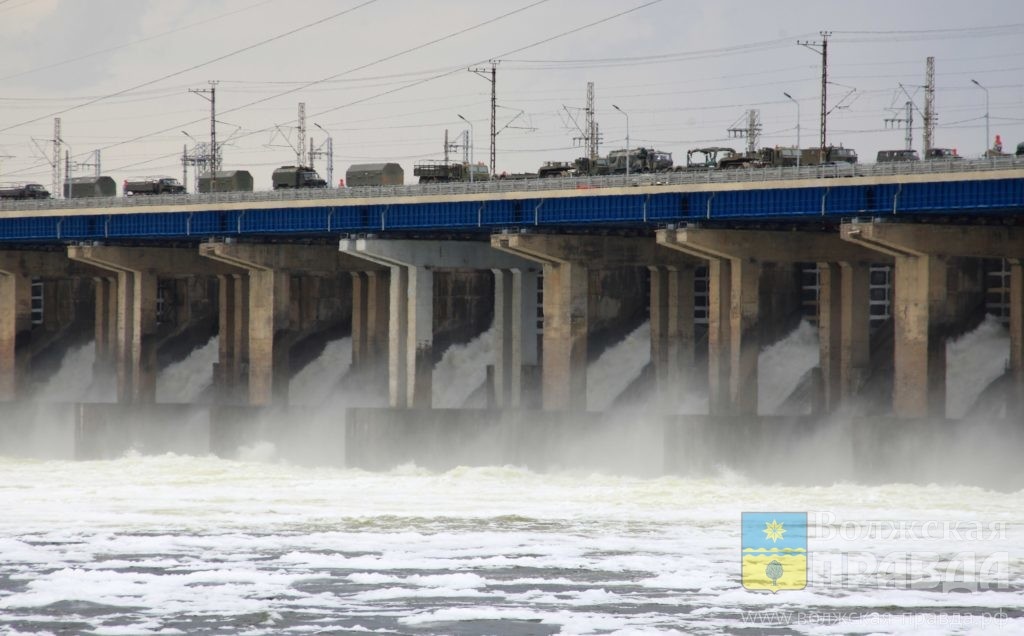 ГЭС. Режим максимальных сбросов. Фото Юрия Самодурова📷    Половодье-2025: председатели СНТ рассказали, что будет с поливной водой
