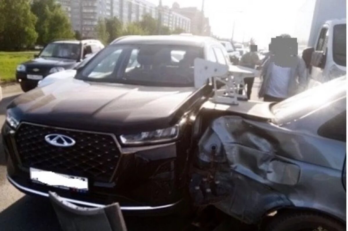    В Тольятти произошла авария с участием четырех автомобилей