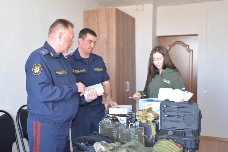    Сотрудники оренбургского УФСИН передали бойцам СВО оборудование на 1 миллион рублей Антон Пичурин