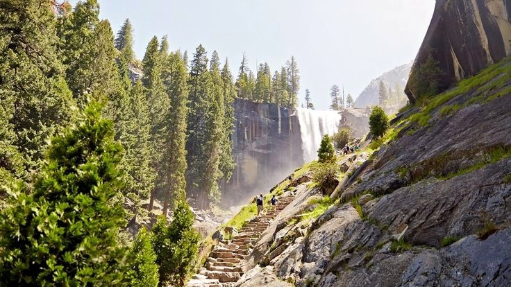 Тропа Mist Trail 