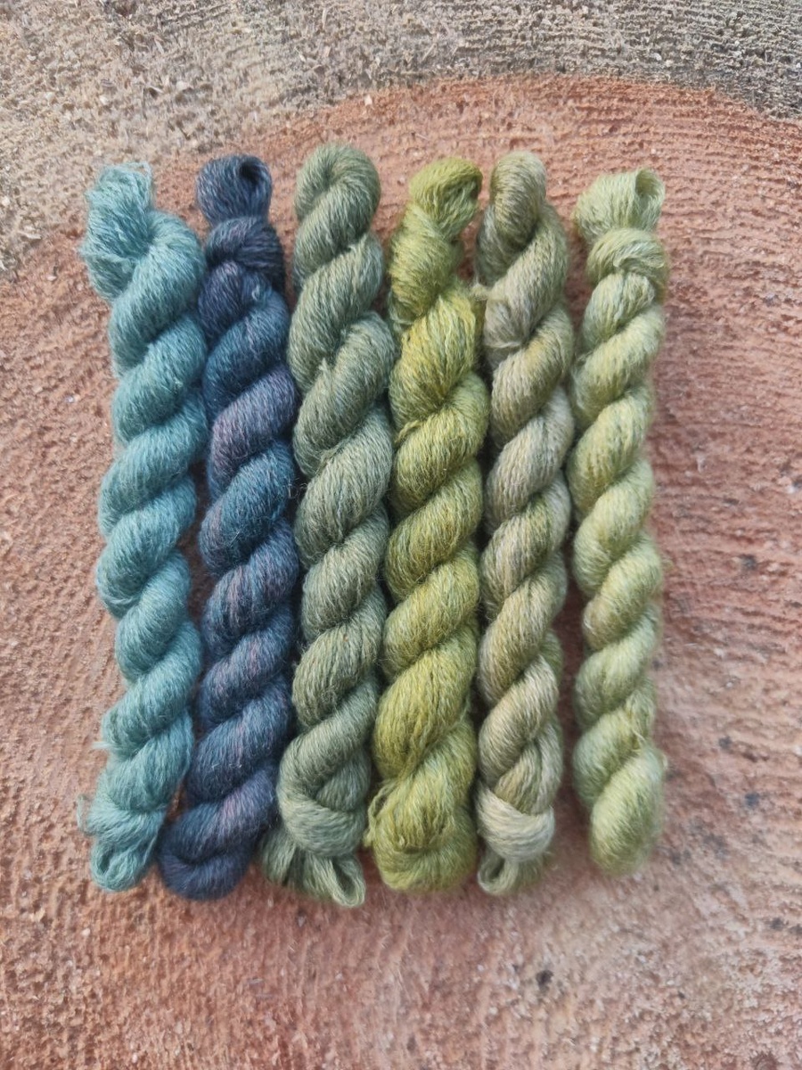 Тонкие мериносовые нитки для вышивки