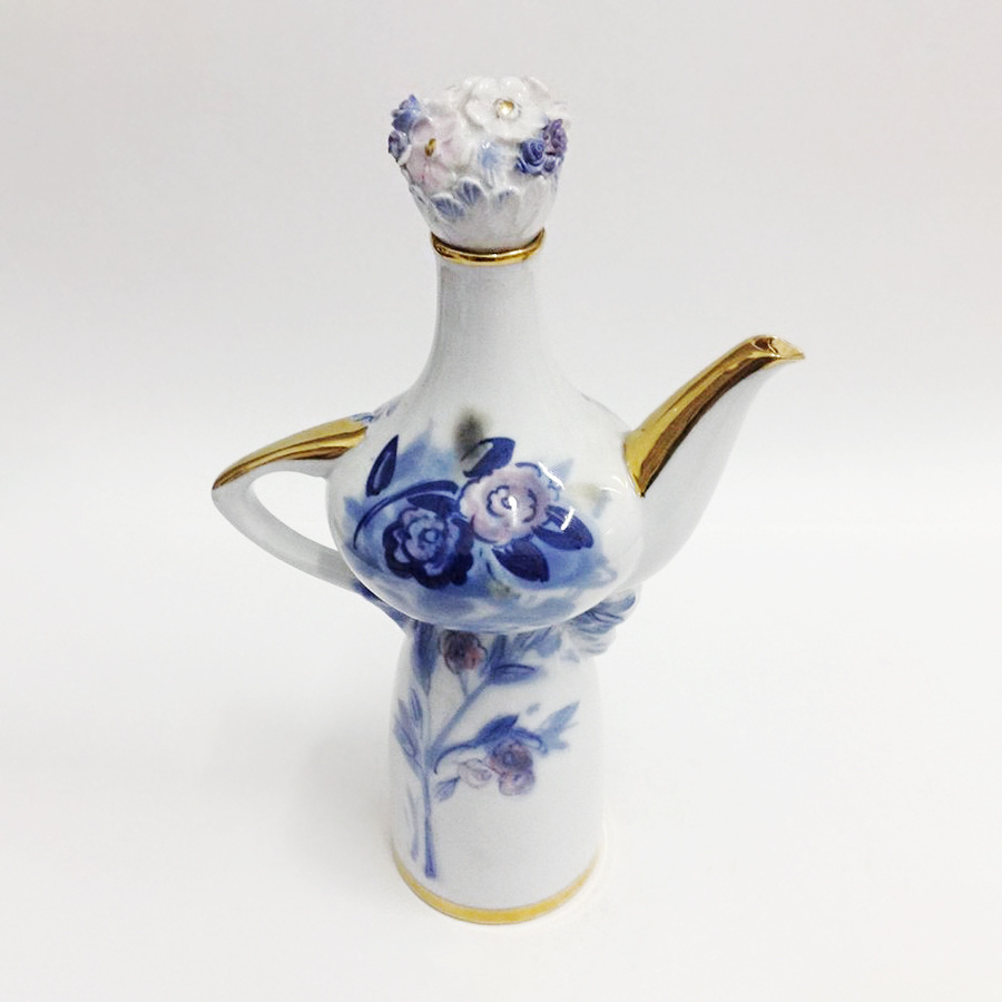 Кофейник из сервиза «Семья». 1974 год, Дулёво. Автор Тамара Ивановна Воскресенская