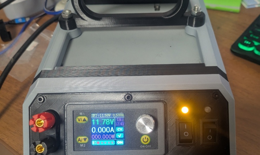 Лабораторный блок из АТХ блока питания.