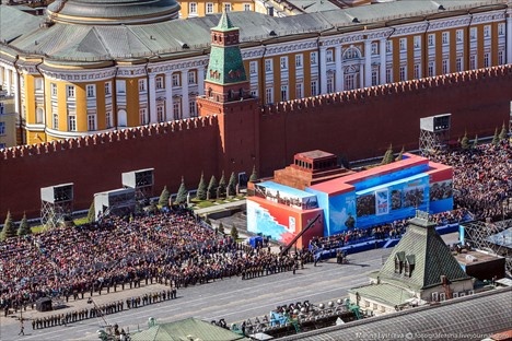 Задрапированный Мавзолей. Фото из открытого доступа