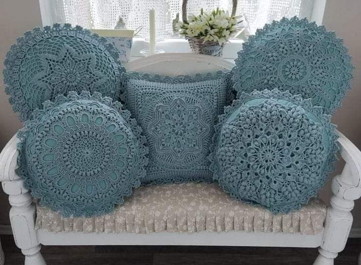 🍒"Подушки в интерьере: Как маленькие детали создают большой уют"