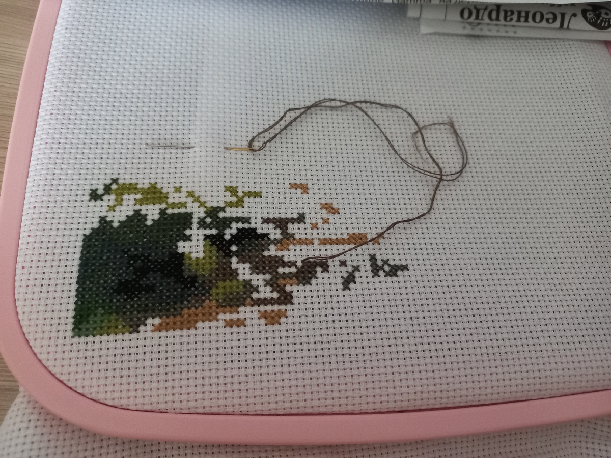 Фото от 06.04.2025. Фрагмент вышивки набора от фирмы Панна ВХ-0845 "Корабельная роща"