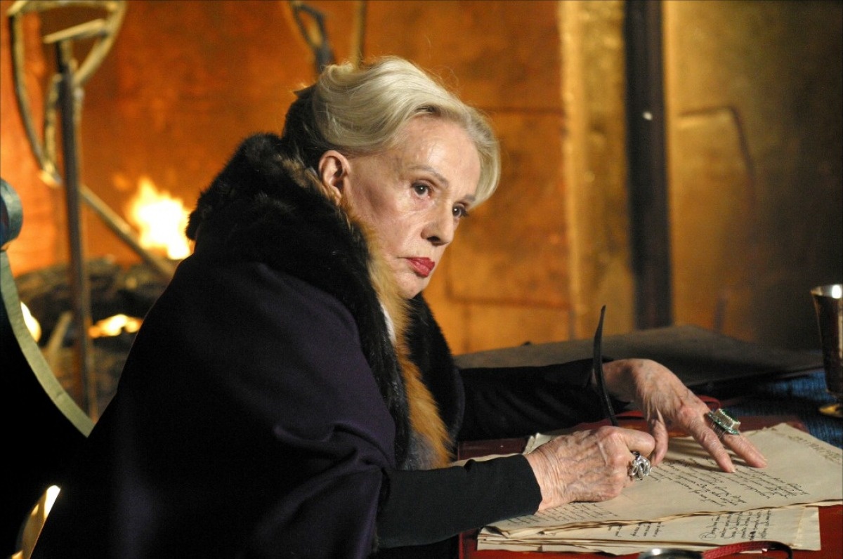 Маго Артуа. (Жанна Моро в сериале 2005 г. "Проклятые короли")