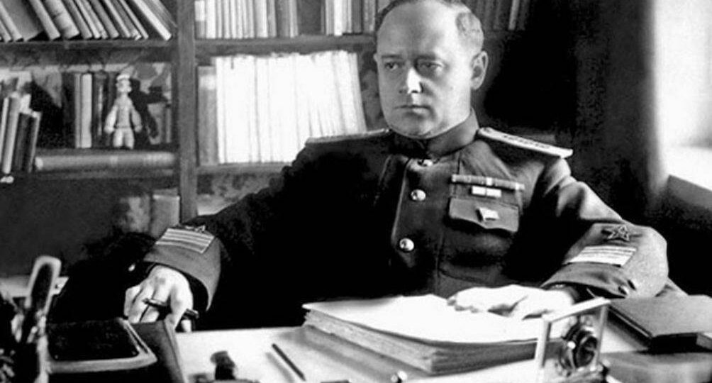 Какого звания в Советском ВМФ были удостоены только три человека?