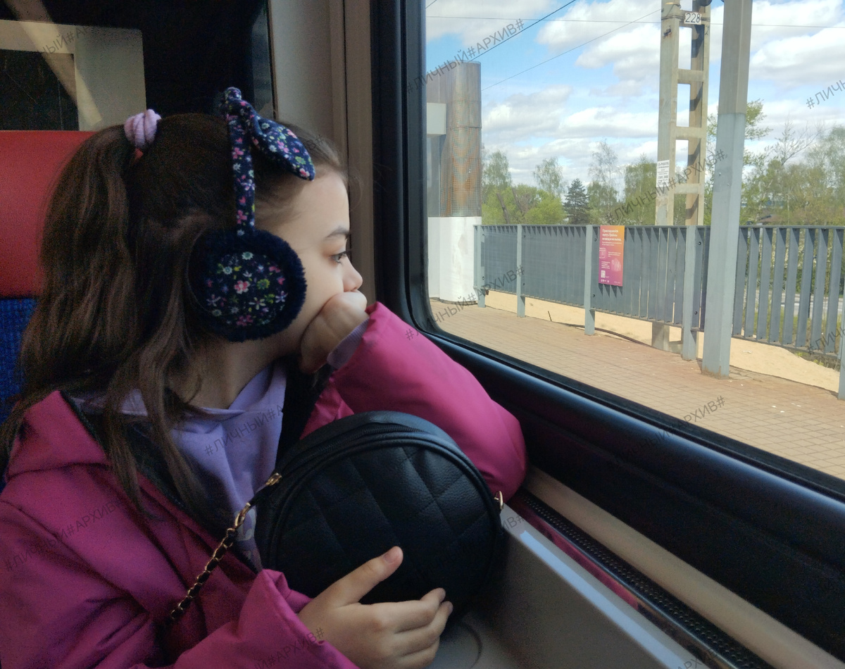 Едем. Осторожно, двери закрываются. Следующая остановка – платформа Марк.