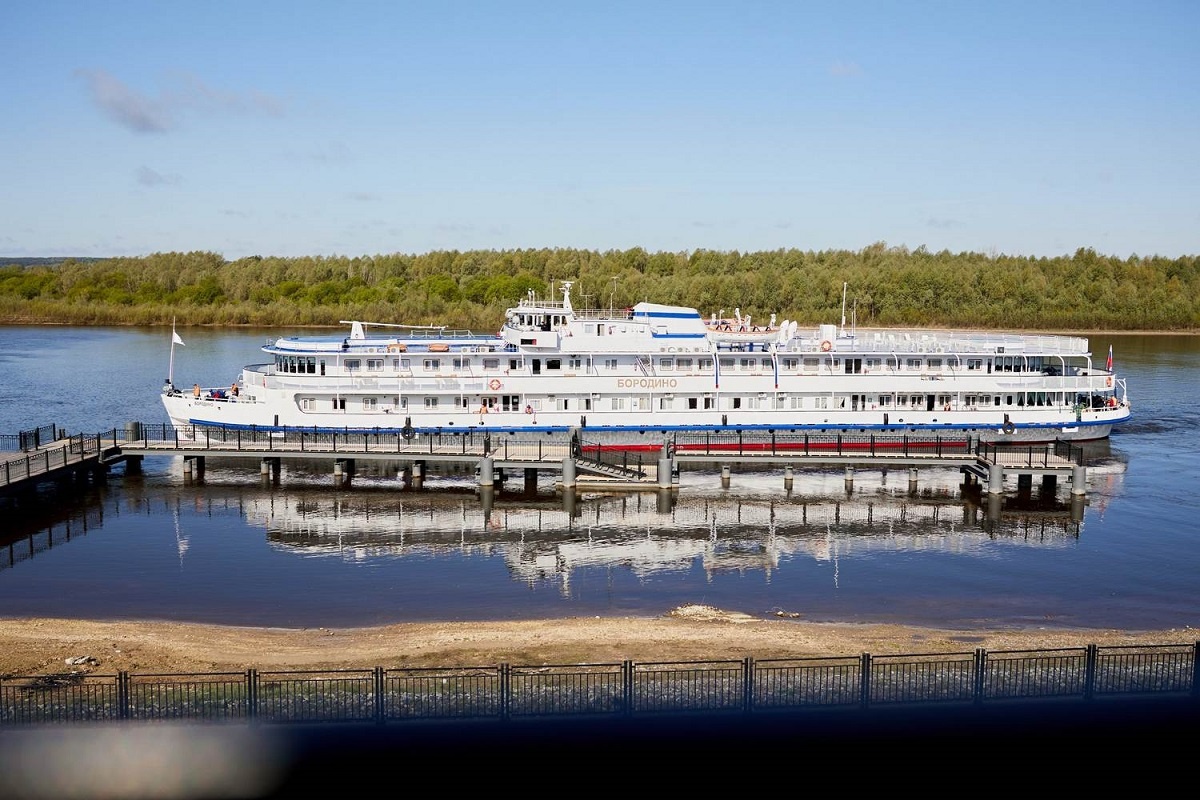    Причал рассчитан на прием судов вместимостью до 250 человек