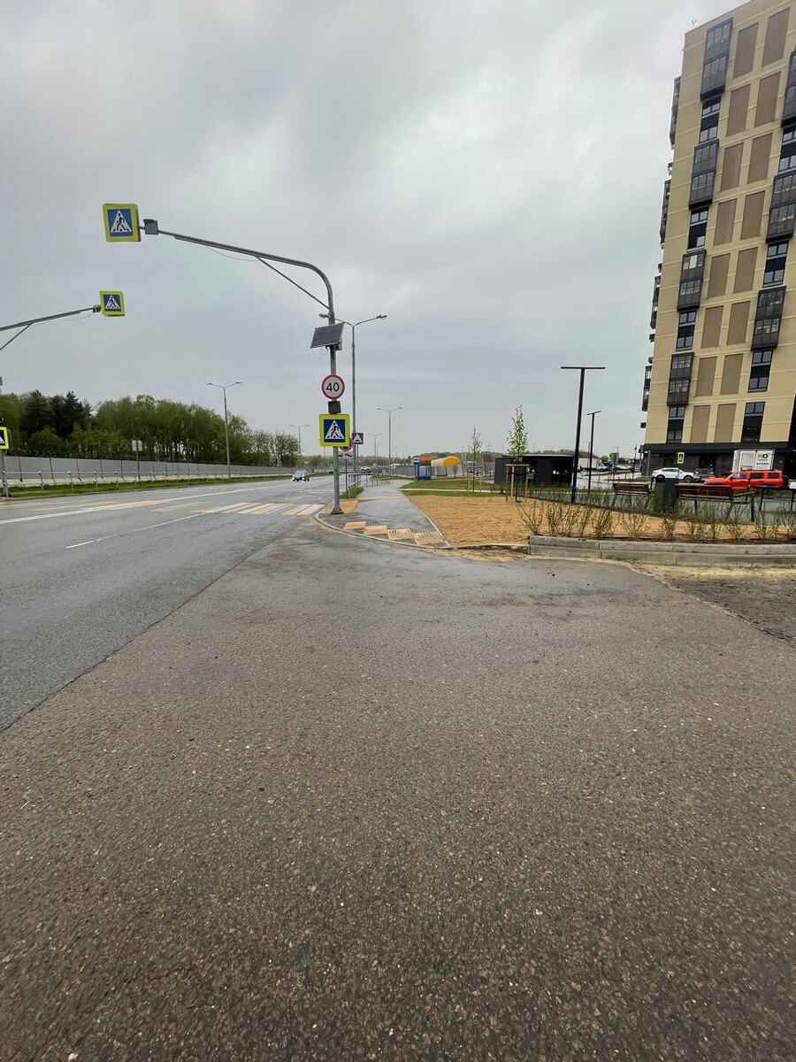 Новые дома в жилом комплексе. 