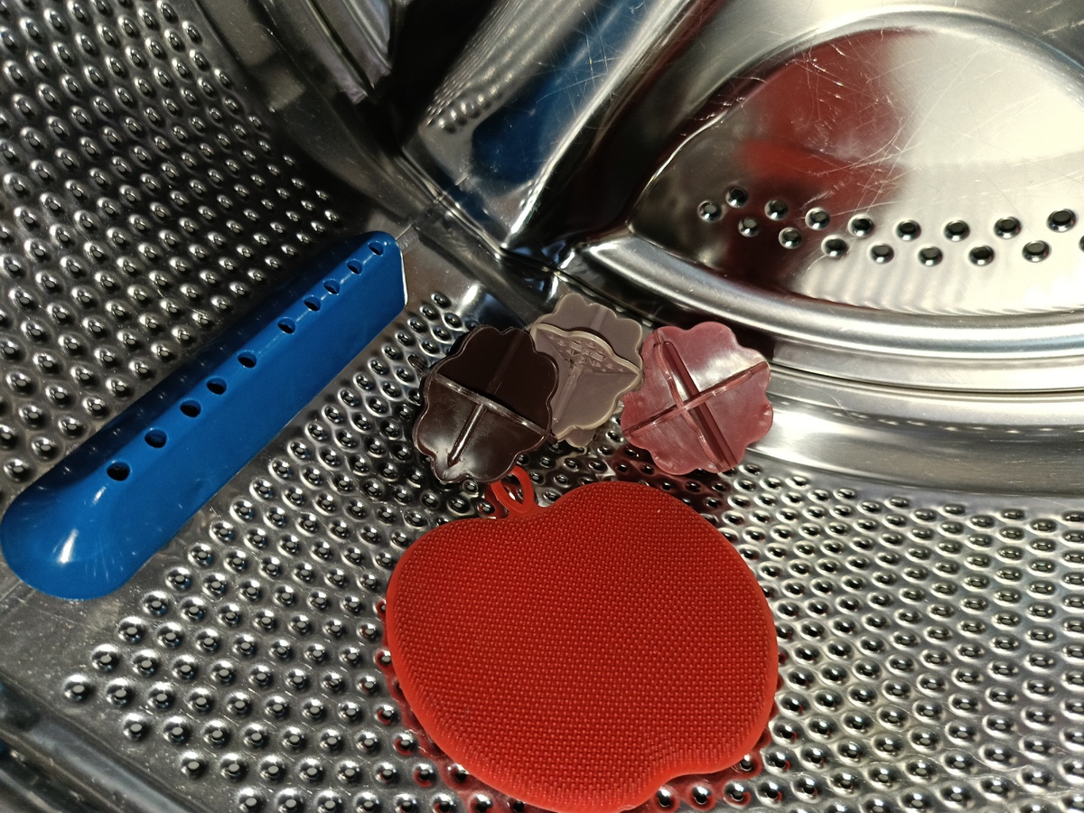 Вот, они, помощники, хрнятся всегда в барабане