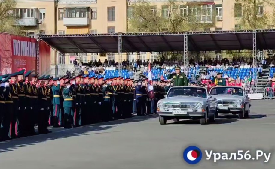    Техника времен Великой Отечественной войны и торжественный марш: В Оренбурге прошла репетиция парада на 9 мая
