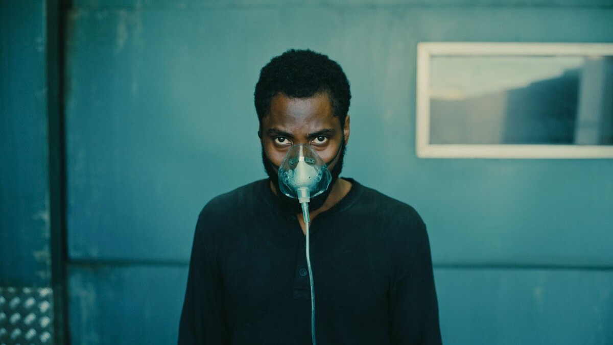 Джон Дэвид Вашингтон в роли Протагониста. «Довод», 2020