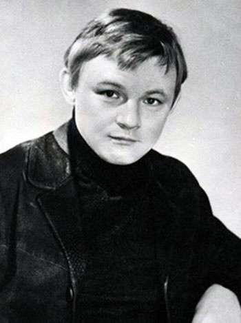 Михаил Кононов