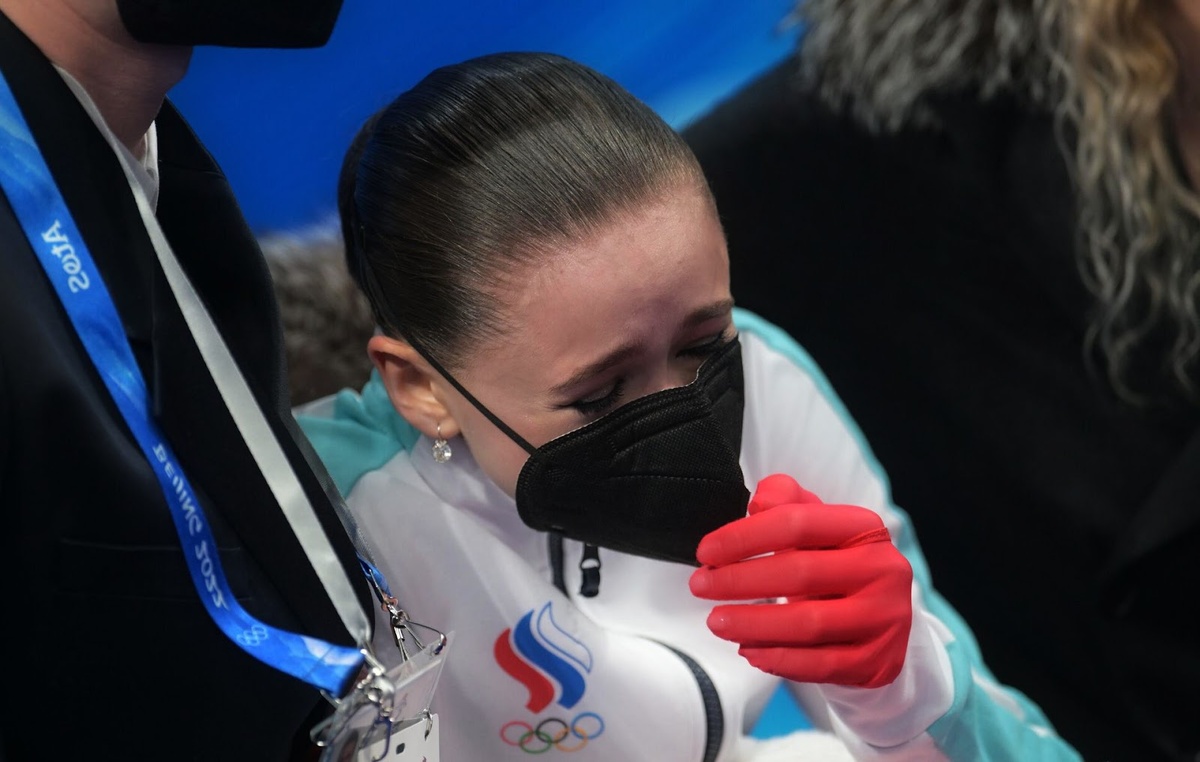 Тогда на эту девочку было больно смотреть.
