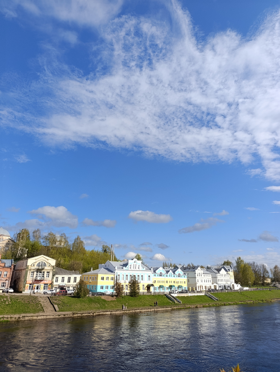 Набережная. Река Тверца