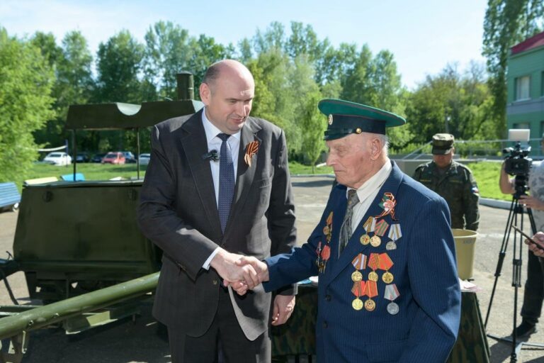    Евгений Солнцев увидел, как в центре «Русь» заботятся о ветеранах Оренбуржья Белов Михаил Александрович