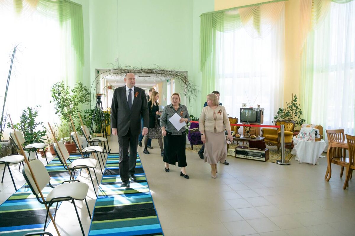  📷    Евгений Солнцев увидел, как в центре «Русь» заботятся о ветеранах Оренбуржья Белов Михаил Александрович
