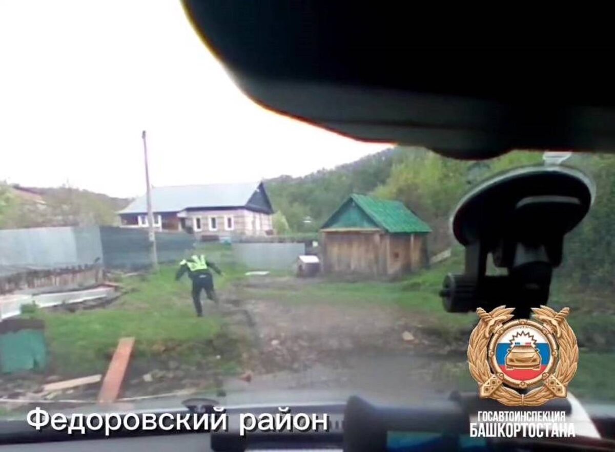    В Башкортостане 18-летний мотоциклист без прав пытался убежать от сотрудников ДПС