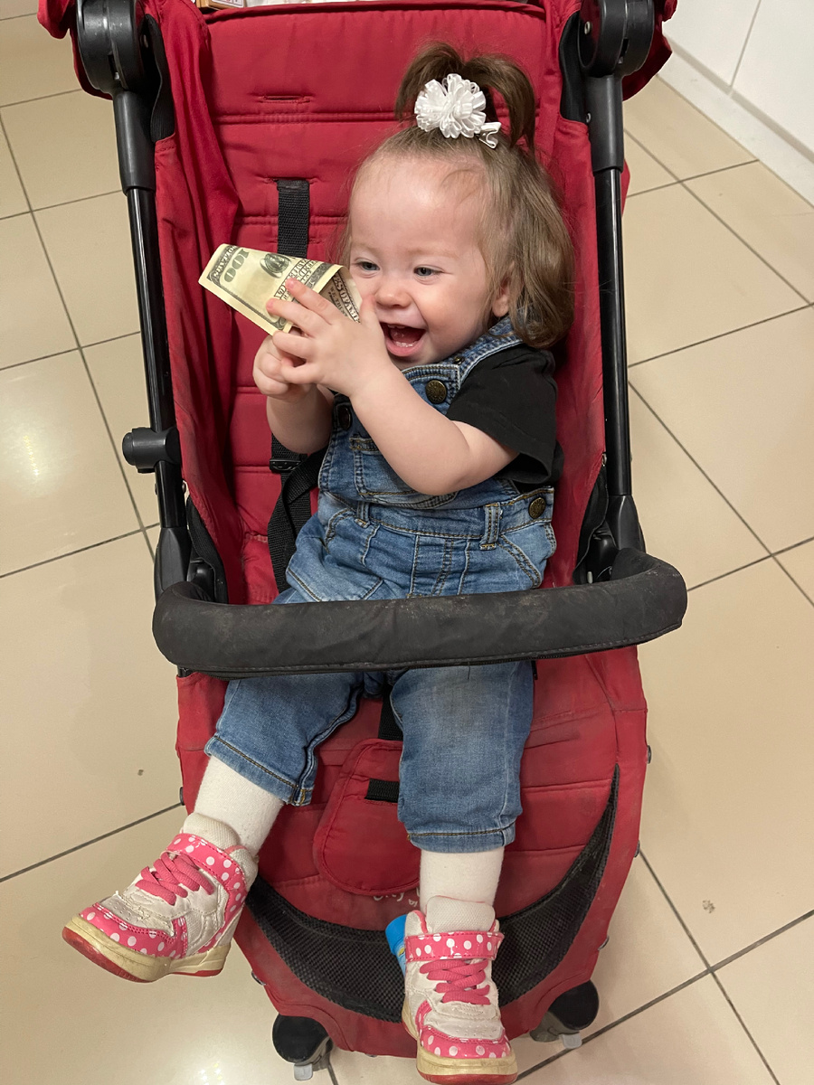 Улыбательна Юля