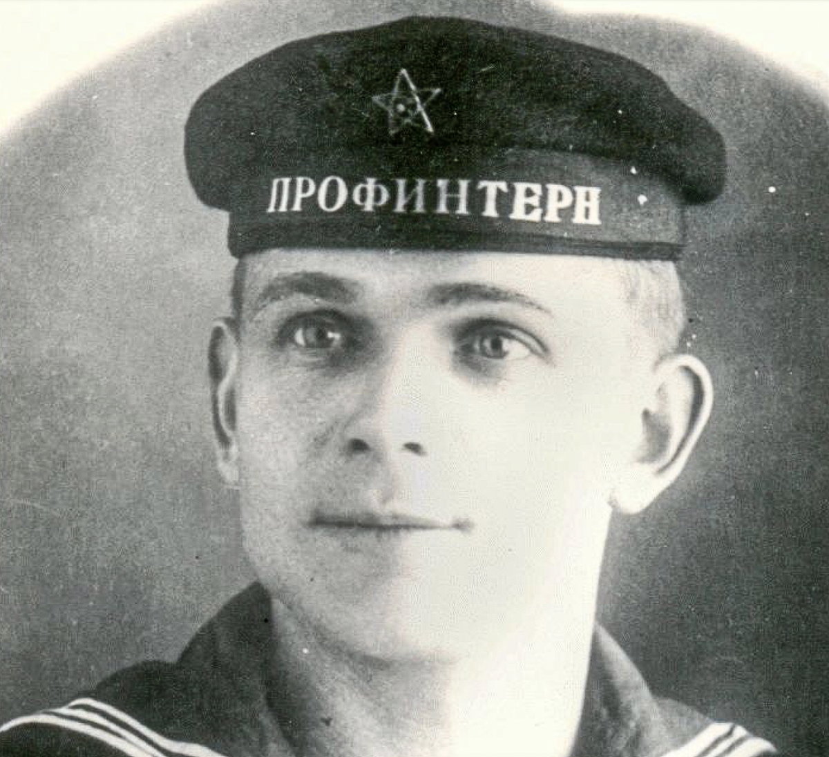 Краснофлотец Дмитрий Калинин во время службы на Черноморском флоте. Фото из архивов.