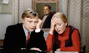 Фрагмент из к/ф "Большая перемена". А если бы современные классные руководители занимались тем же, чем показано в этом фильме?