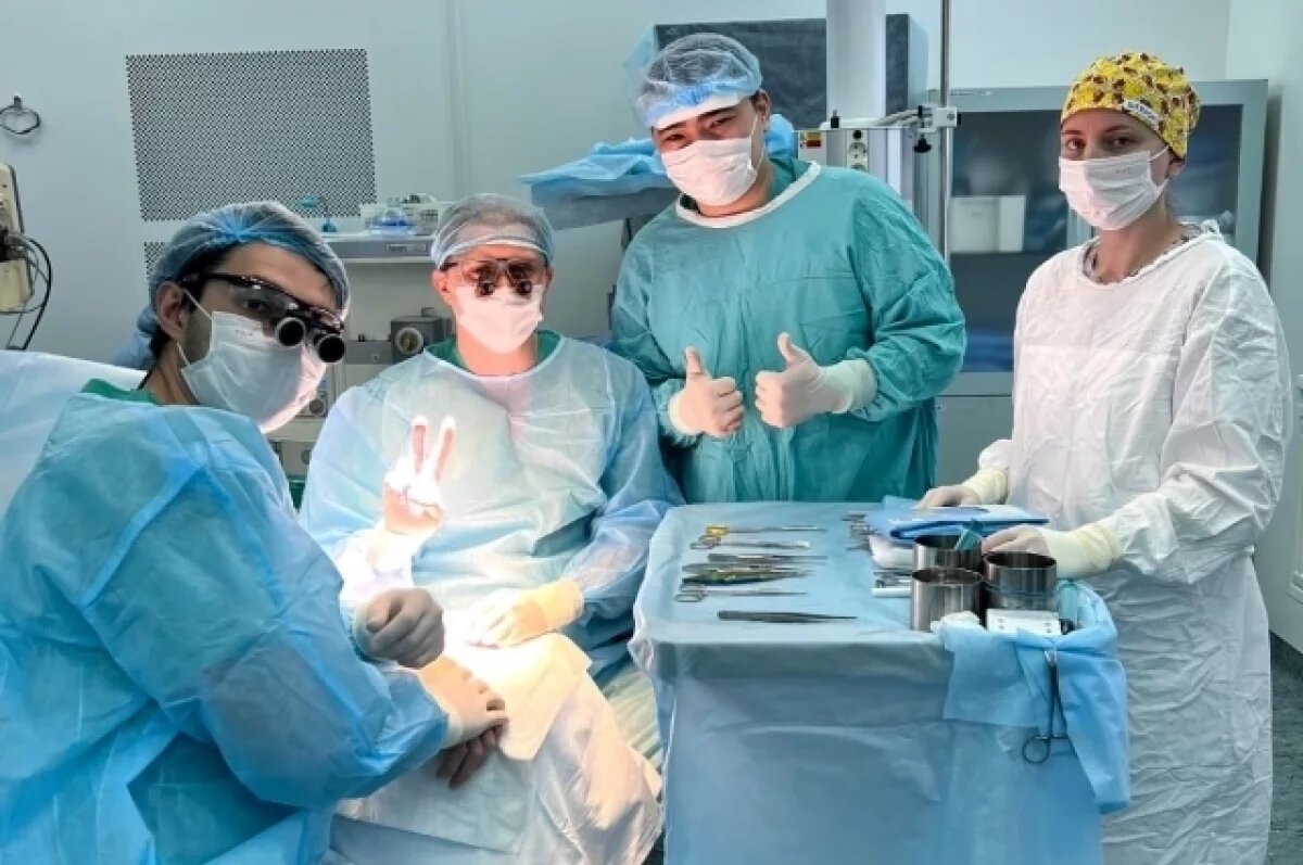    Операция по пересадки кожи длилась шесть часов.