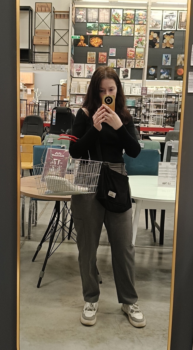 Буду писать статьи и снимать ролики в перерывах между работой и походами в строительные магазины. А может, получится совмещать). Так даже интереснее. 