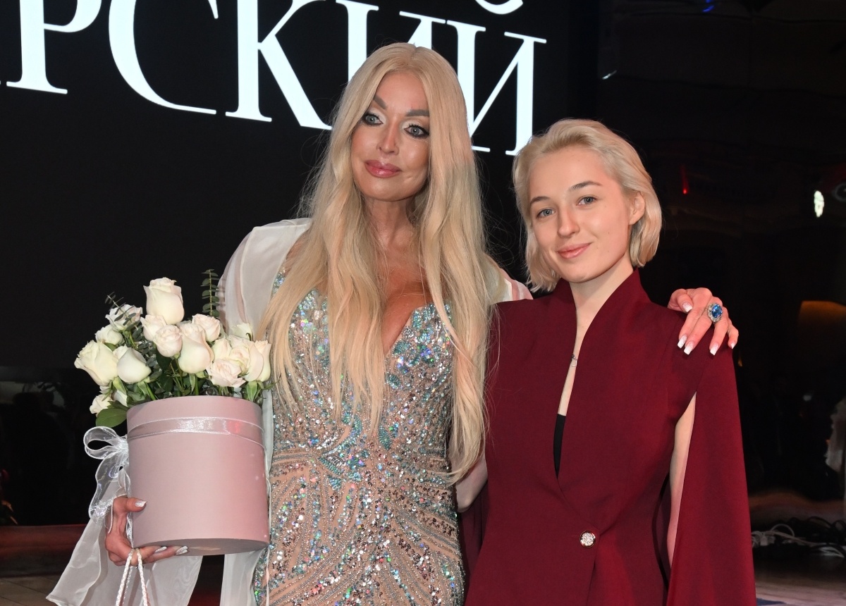 Анастасия Волочкова с дочкой Ариадной. Фото: Global Look Ress