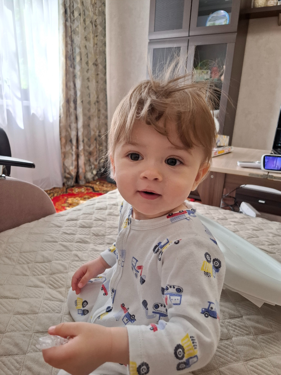 Никак прическа прилизываться не хотела 🤣