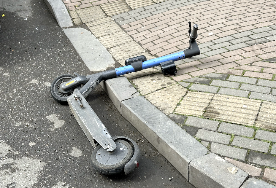    Самокат (ждет 10 мая)