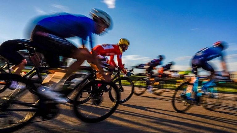    В оренбургской школе чемпион мира откроет секцию по велоспорту Антон Пичурин