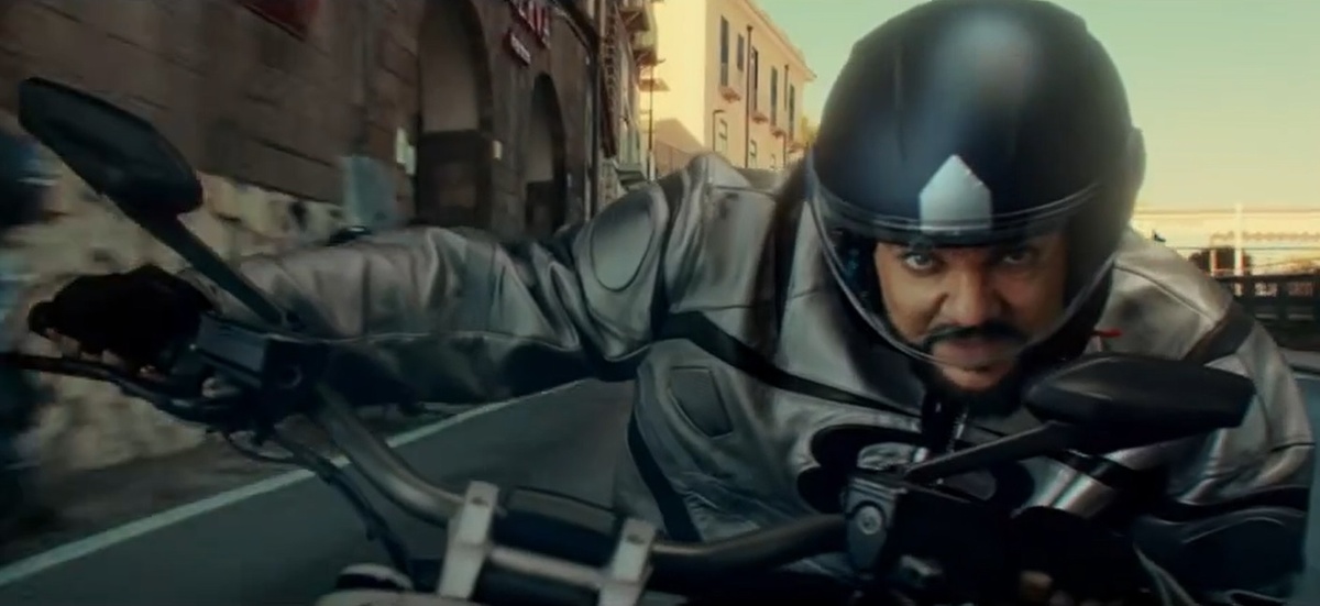 Кадр из клипа