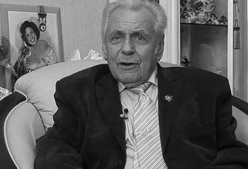 Почему не стоит пить чай после еды — и что ещё советовал Неумывакин, чтобы оставаться здоровым