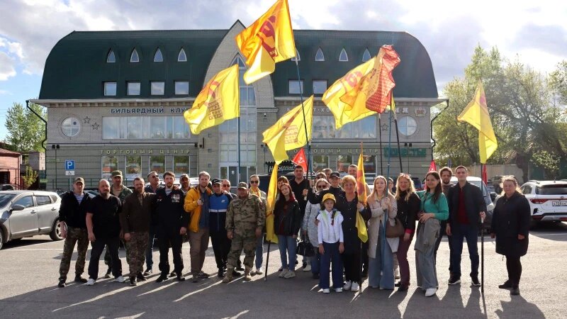     Автопробег в честь 80-летия Победы. Фото предоставлено пресс-службой партии «Справедливая Россия — За правду», автор Тюпенкова Е. Э.