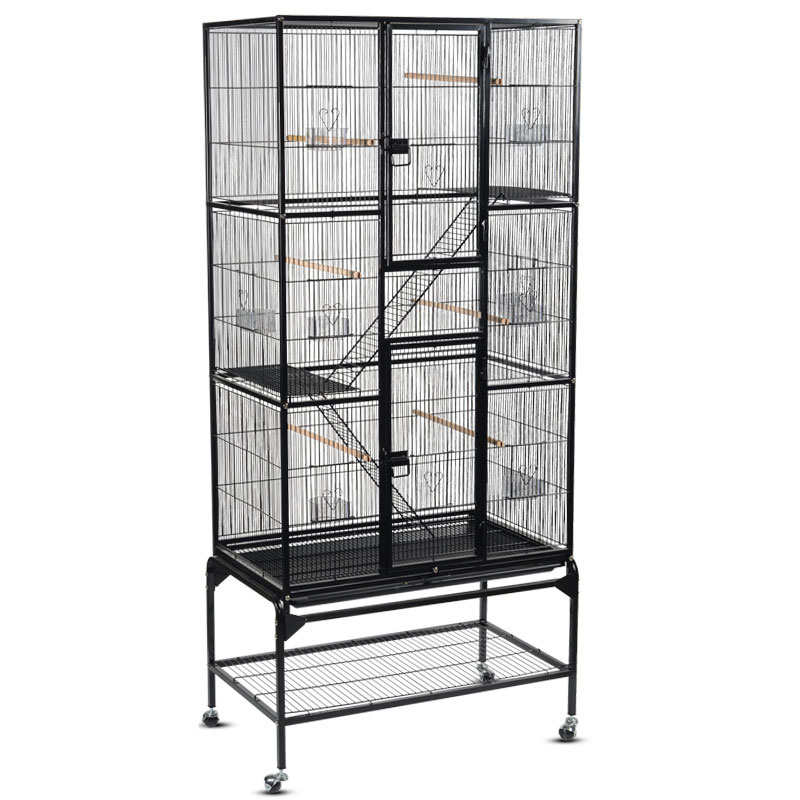 На фото – клетка «5005» для птиц, размер 810*470*1760мм от бренда TRIOL