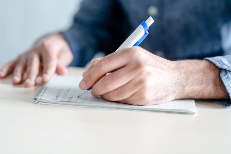    Среди леворуких людей оказалось больше тех, кто страдает расстройствами, которые сопровождаются речевыми нарушениями