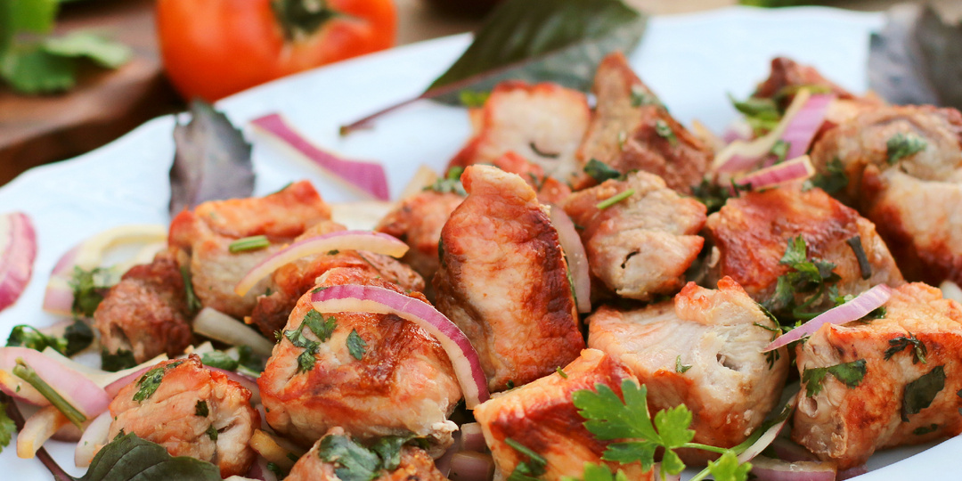 Ни уксуса, ни специй: самый вкусный грузинский шашлык, в котором нет ни одной лишней детали