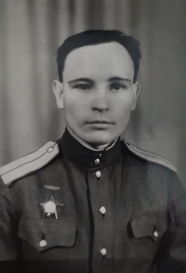 Деникин Виктор Михайлович. Родился 5 марта 1924 года