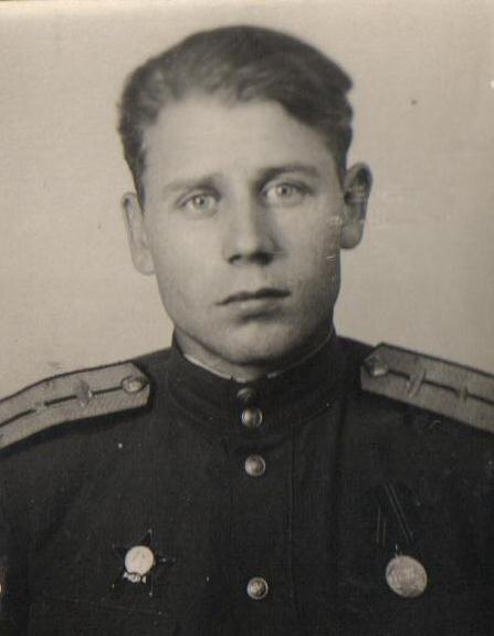 Мой дед Коновалов Николай Григорьевич - участник ВОВ с боевыми наградами