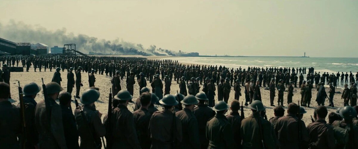 кадр из фильма «Дюнкерк»