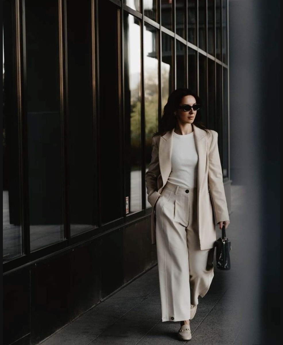 Женщина в мегаполисе — она какая?