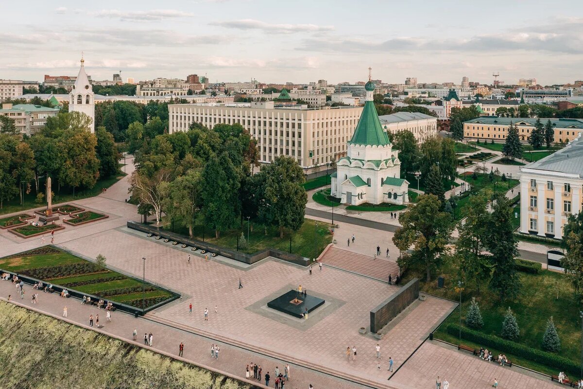 Площадь мемориала «Вечный огонь» 