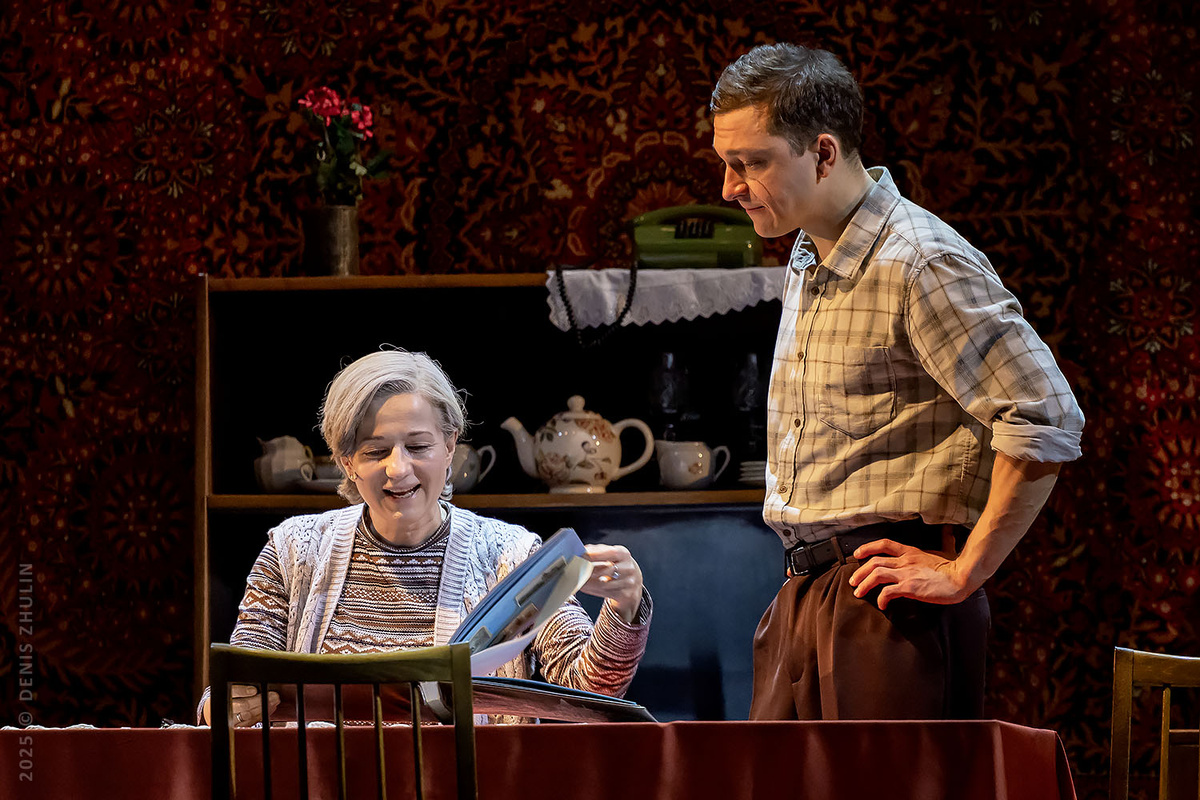 «Рыжий. Я всех любил. Без дураков». Премьера Московского театра на Таганке. Фоторепортаж Дениса Жулина